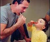 Должны смеяться дети! Как уберечь ребенка от кариеса? К сожалению, кариес в большей степени угрожает именно детским зубам...